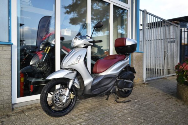 Piaggio Beverly 350i ABS 2013 Zilver (11)