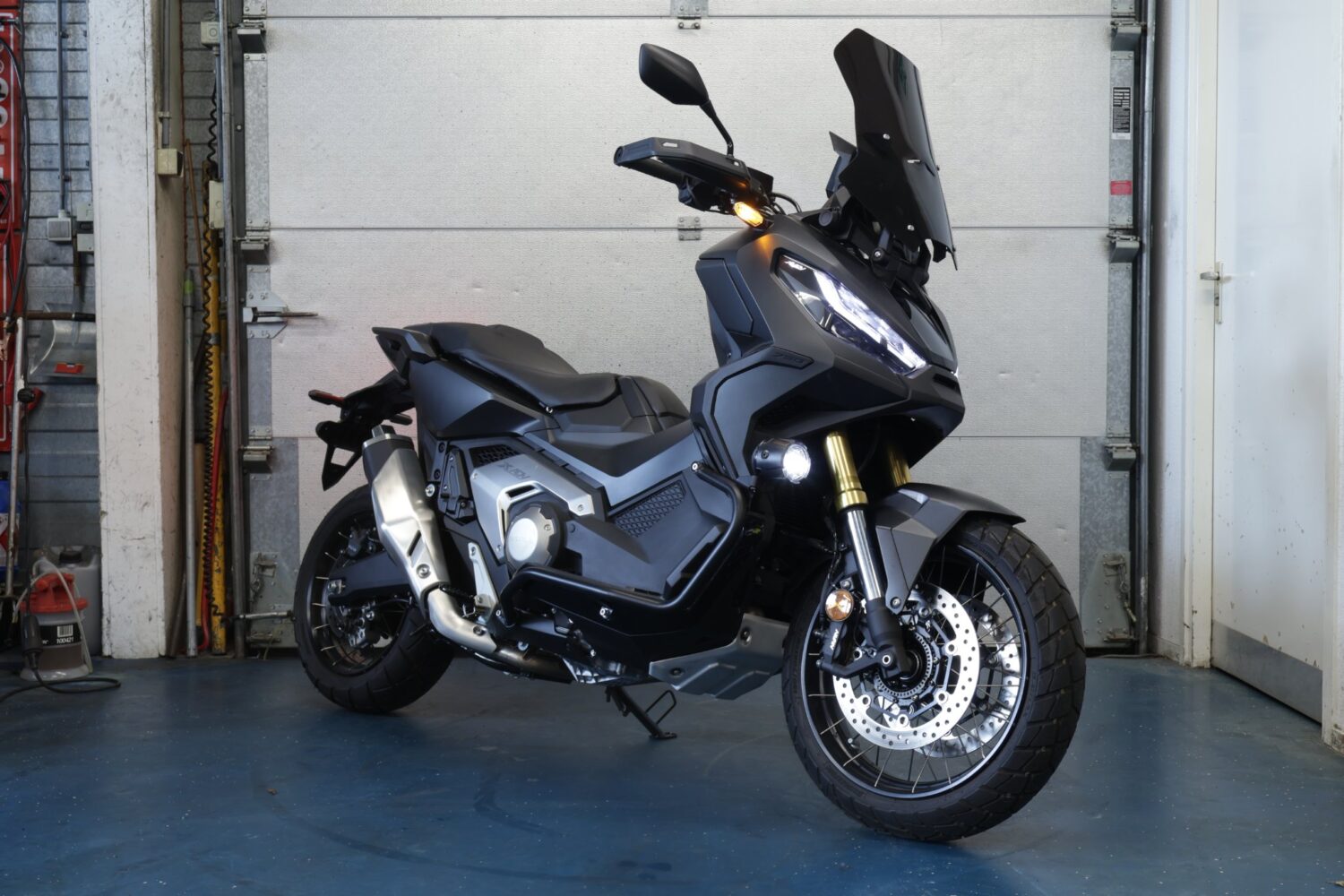 Honda X-ADV 750 2024