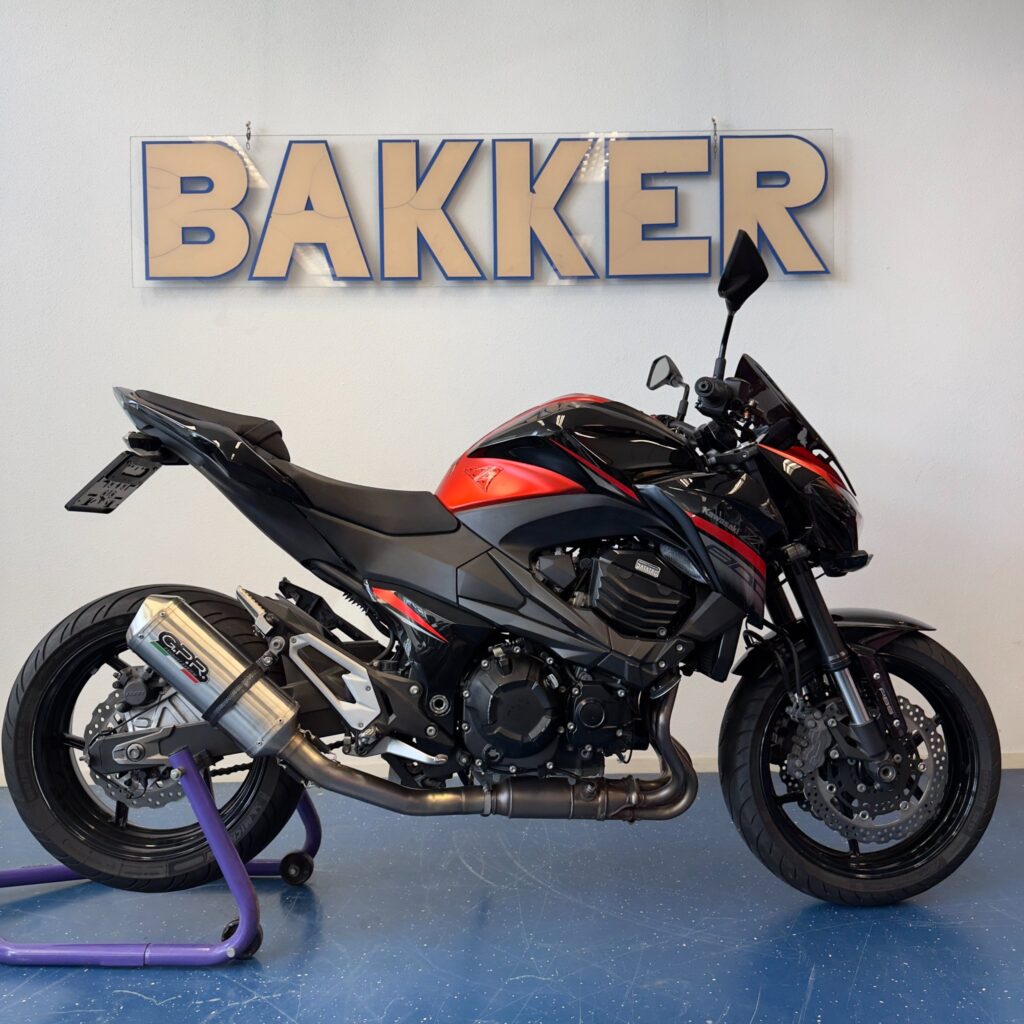 Kawasaki Z800e 2016