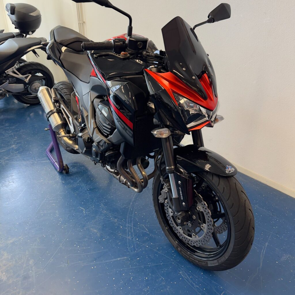 Kawasaki Z800e 2016