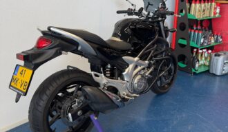 Suzuki Gladius 2011